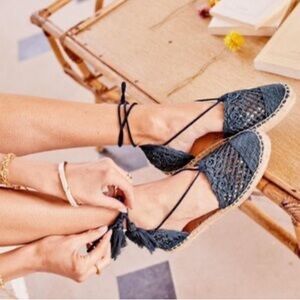 🌊☀️Sezane Elegant Lace-Up Espadrilles in Navy/blue